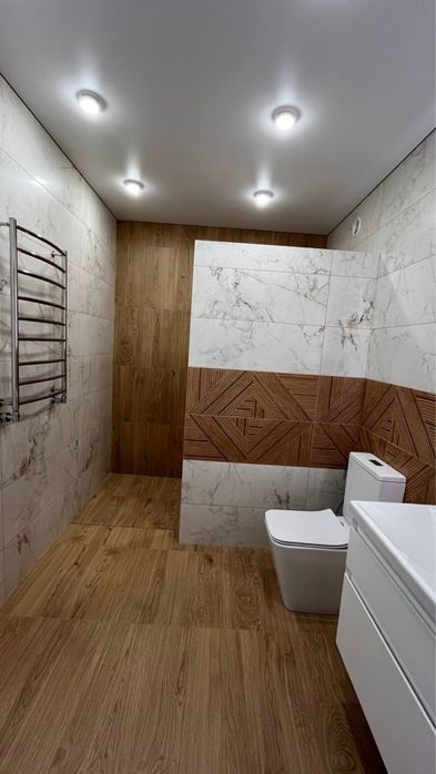 Котедж з ремонтом від власника, підвал, гараж, газ, ділянка 5сот.