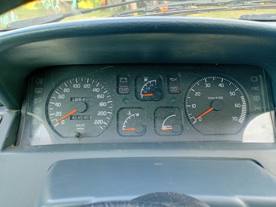 Renault Clio I, 1993 рік