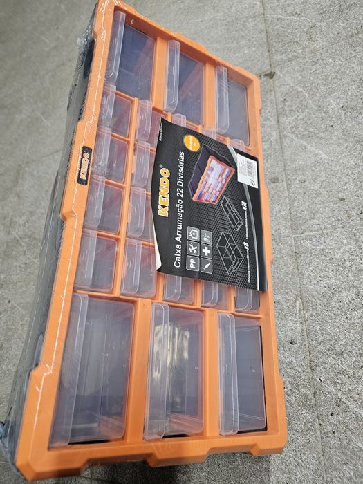 Caixa arrumaçao com 22 divisórias