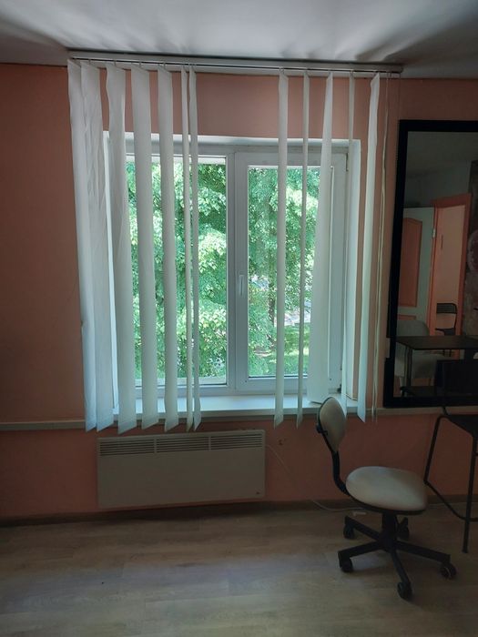 Здається приміщення (2 кімнати) в центрі міста в центрі