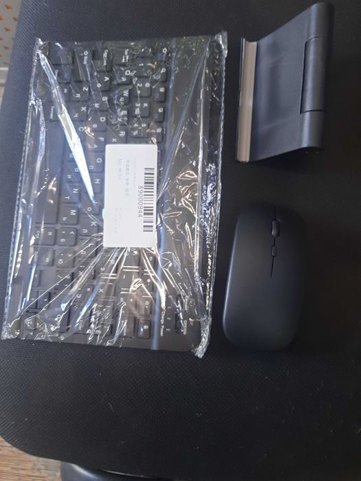 Безпроводная клавиатура,мышь,подставка для любого планшета