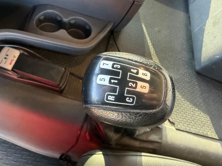 Scania G320 com grua  15 M e bascula