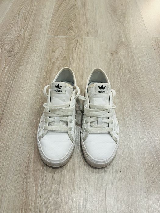 Adidas Brancos - Tam 36