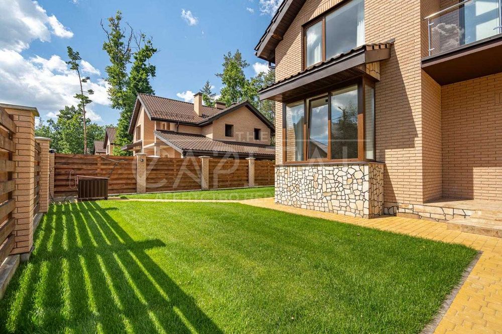 ПРОДАЖчудового якісного будинку в КМ Парк Хаус Гора ділянка 10 соток місто Гора Бориспільський район