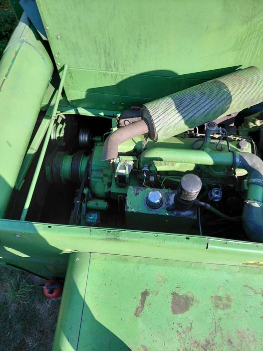 Комбайн John Deere 1055, Джон Дір 1055