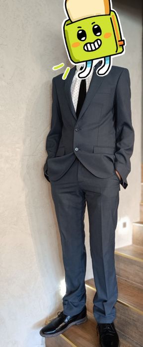 Garnitur męski Slim / Szczupły (Rozmiar S / 46 na wzrost ok. 180-185 cm)