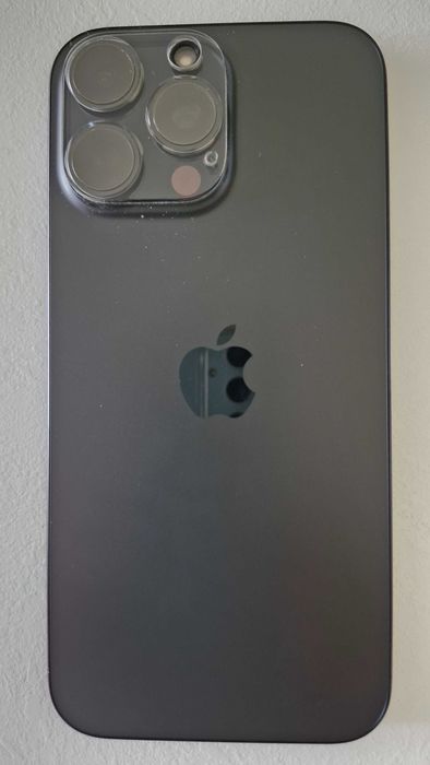 Apple iPhone 16 Pro Max 256 Gb Black Titanium Neverlock Повний комплект, як новий + оригінальні чохли + додаткові захисні стекла, Батарея 95%