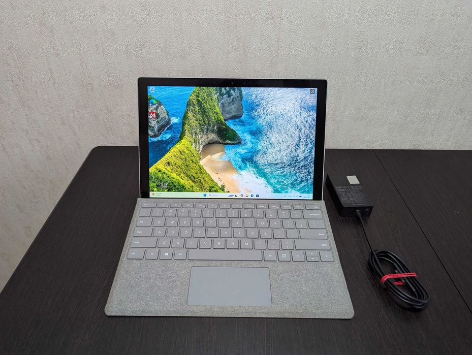 Microsoft Surface Pro 7+ LTE 16/256gb Intel i5-1135g7 41 цикл АКБ 91%