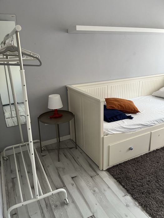 Quarto individual com despesas inclusas