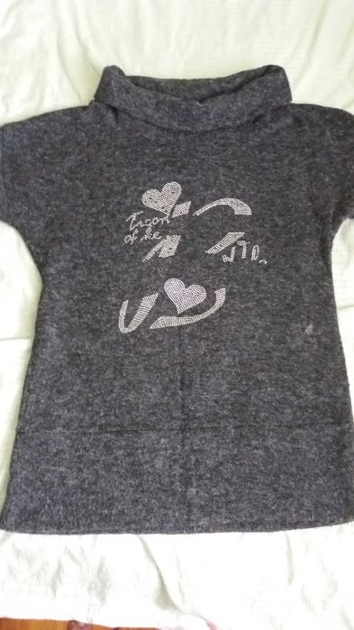 Светр жіночий      .