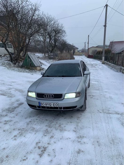 Продам Ауді А4В5 1999