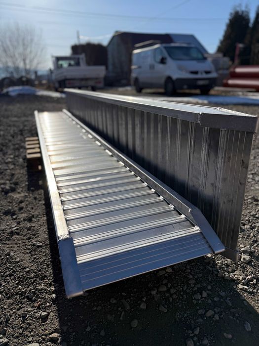 Najazdy ALUMINIOWE rampy do załadunku 4m do 5800kg z rantami bocznymi