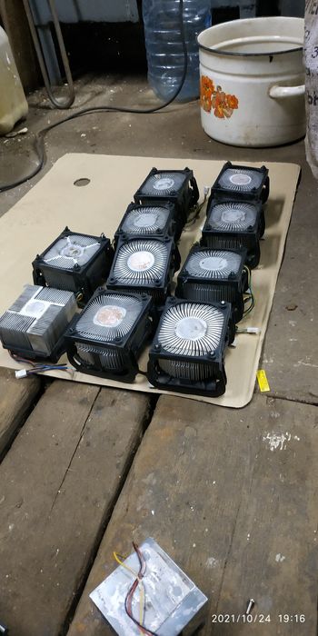 Продам радиаторы с кулерами есть выбор,есть обмен на хлам