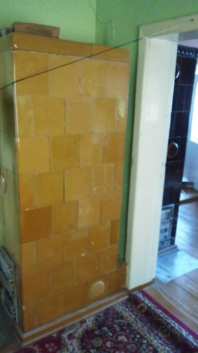 Piec kaflowy zdemontowany.