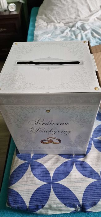 Akcesoria ślubne kolczyki ,muszka, spinki do mankietów i inne.