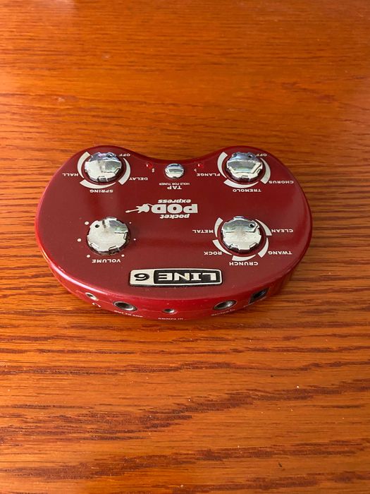 Line 6 Pocket POD Express — Processador portátil para guitarra