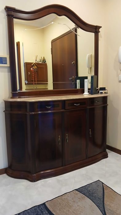 Móvel de entrada com espelho e arrumação (sapateira)