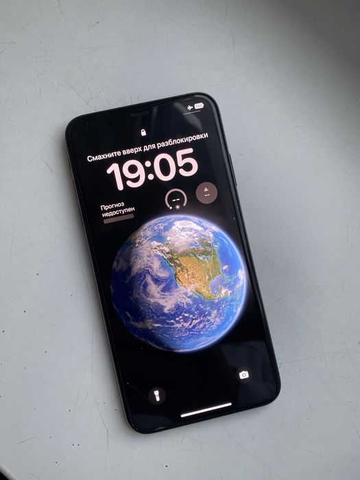 Продам iPhone Xs Max