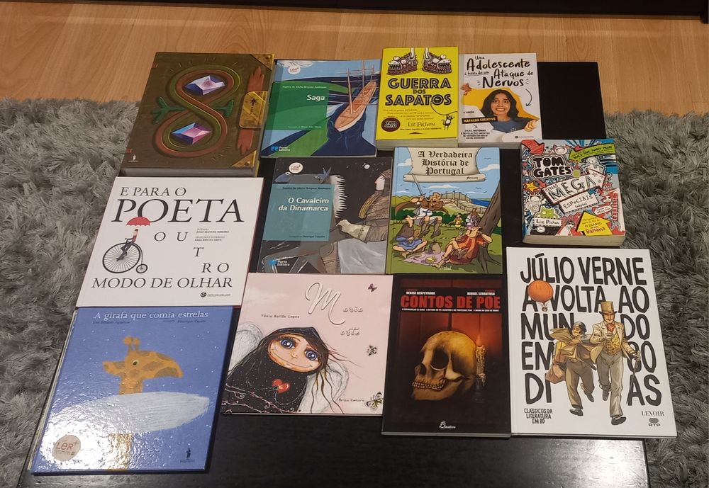 Livros escolares e infantis