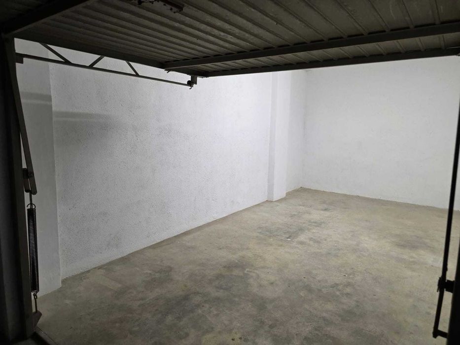 Garagem para arrendamento