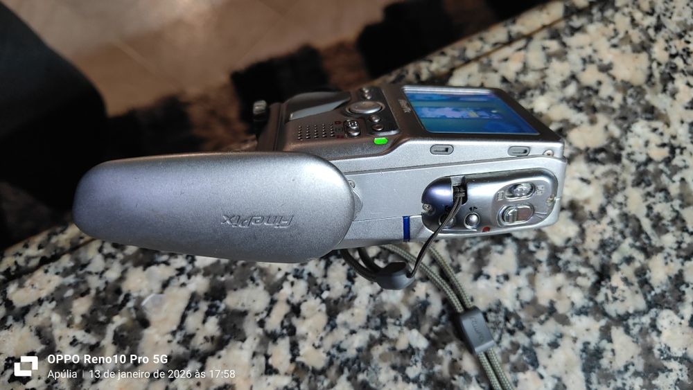 Máquina fotográfica Fujifilm finepix m603