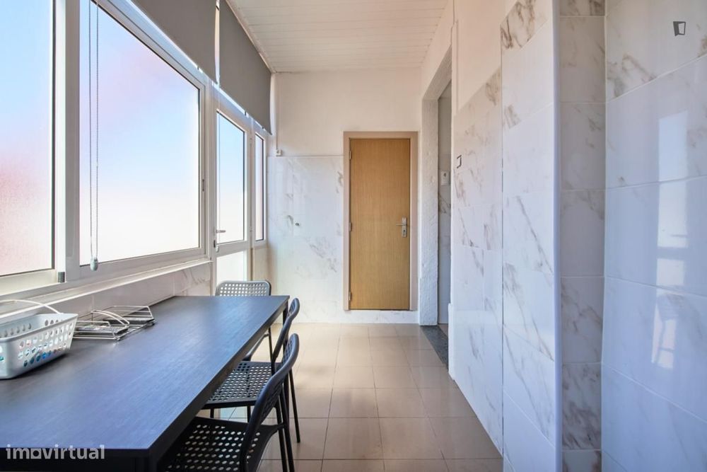 Quarto - localizado em Alameda Lisbon