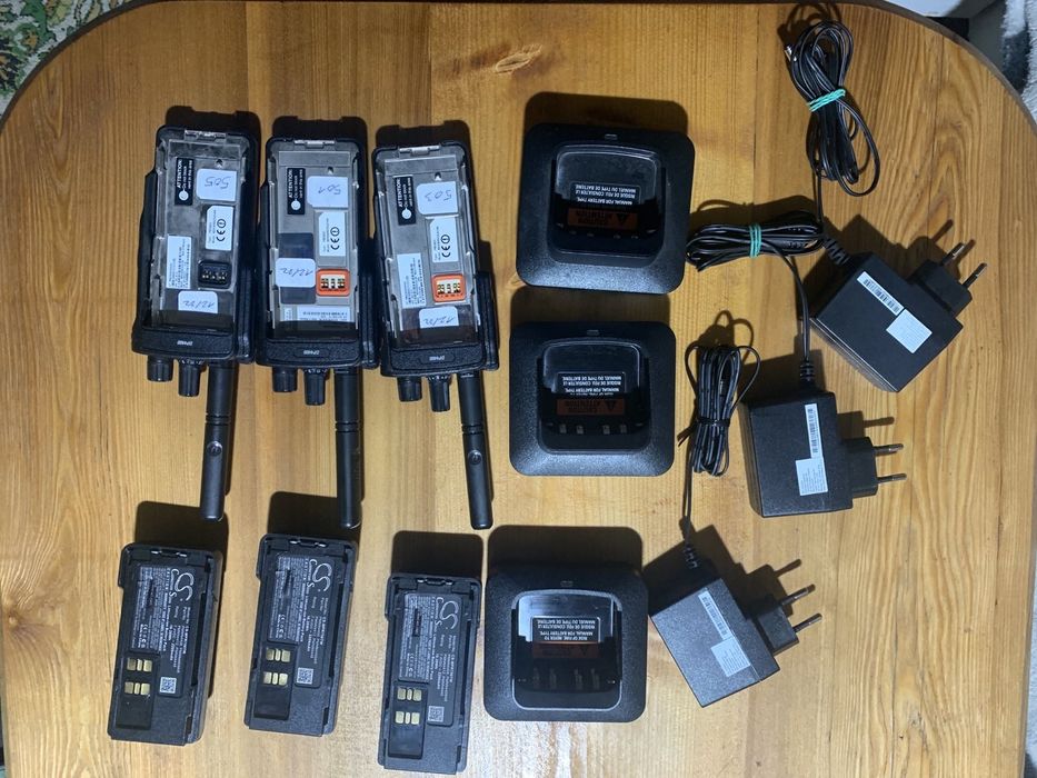 Продам рації DP4400 UHF