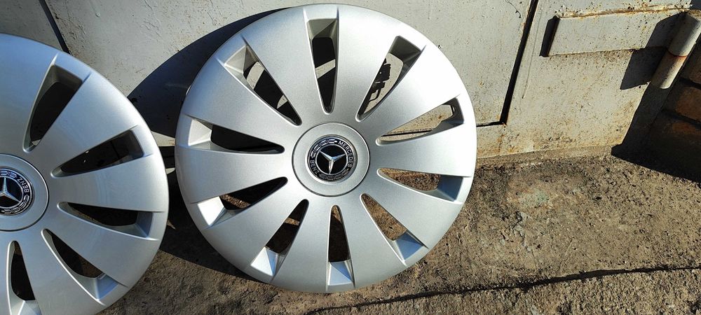 Оригінальні ковпаки Mercedes R17