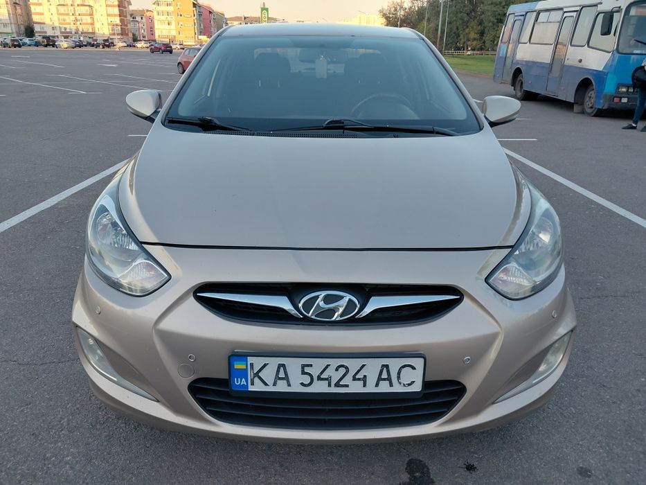 Продам Hyundai Accent 1.6 газ/бензин  автомат 2013 року