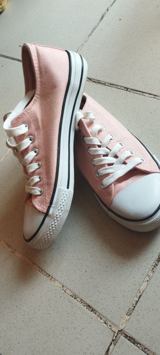 Кросівки жіночі Sinsay