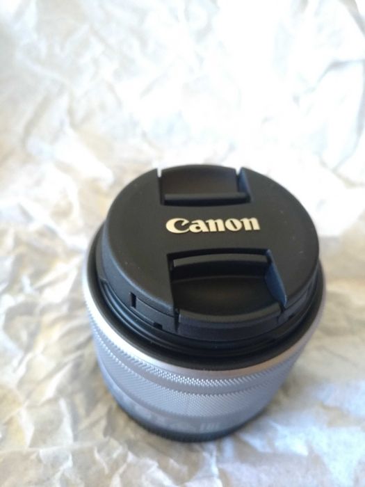 Canon EF-M 15-45mm f/3.5-6.3 IS STM - Nova
