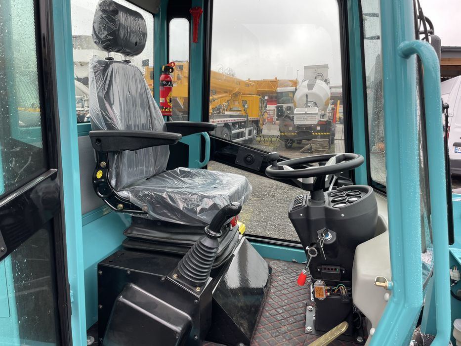 Фронтальний навантажувач новий F-Man