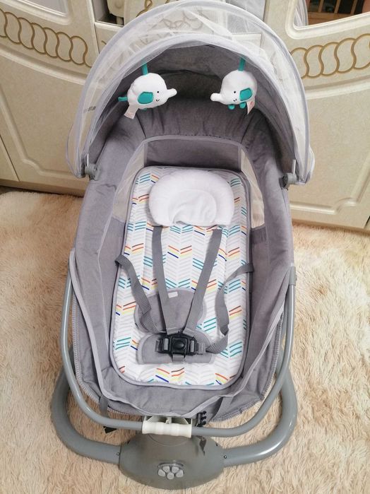 Заколисуючий центр /гойдалка - шезлонг Mastela 4в1