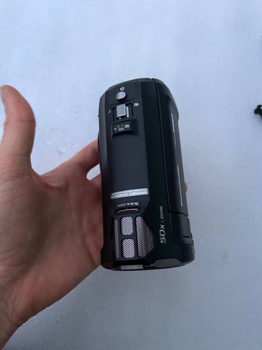 Видеокамера  Panasonic HC-V760