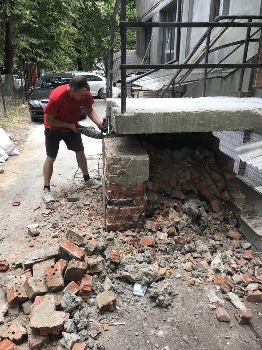 Демонтажні роботи,Демонтаж,Підготовка приміщень/квартир до ремонту