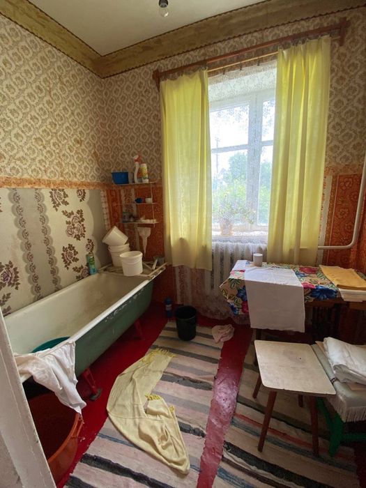 Житловий будинок для великоі родини