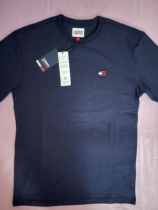 Wyprzedaż Longsleeve męski Tommy Jeans.