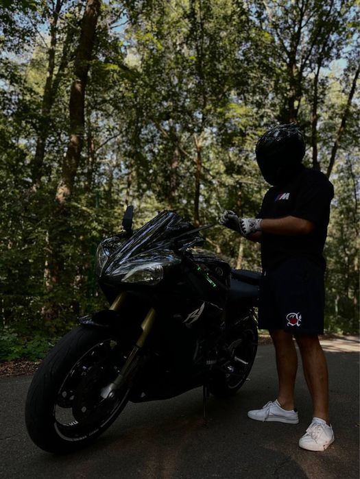 Yamaha R1 2002года