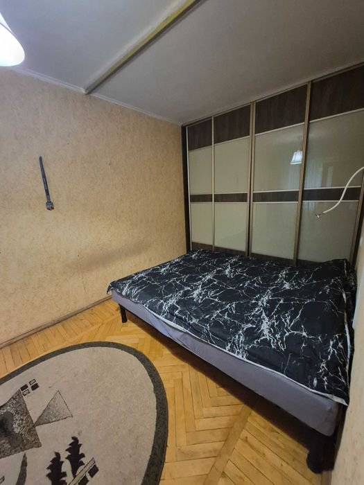 Продам 2 кімнатну квартиру на проспекті Космонавтів