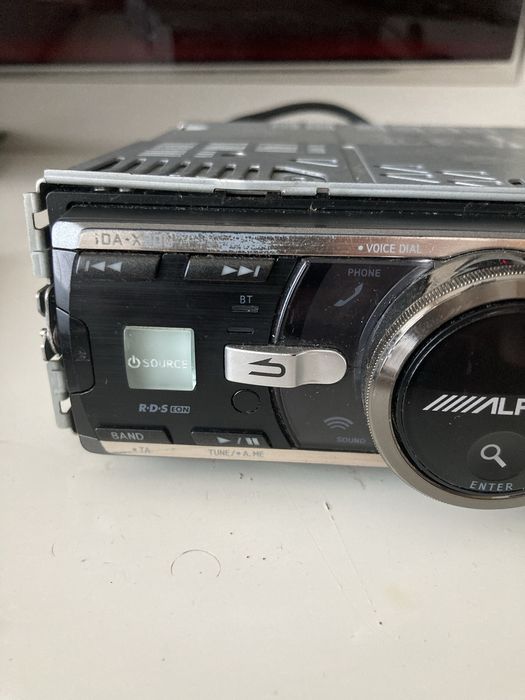 Radio samochodowe Alpine Ida X300