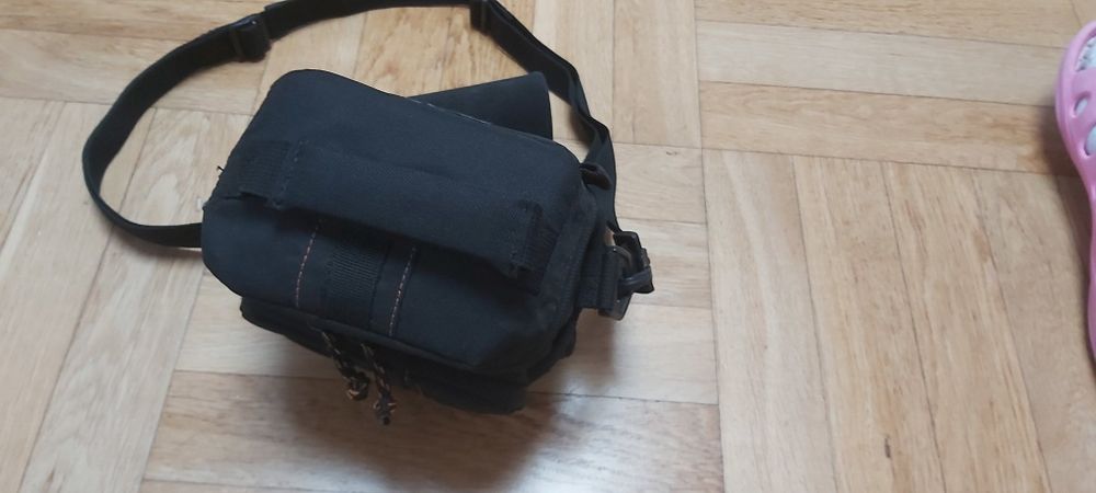 Etui na aparat fotograficzny