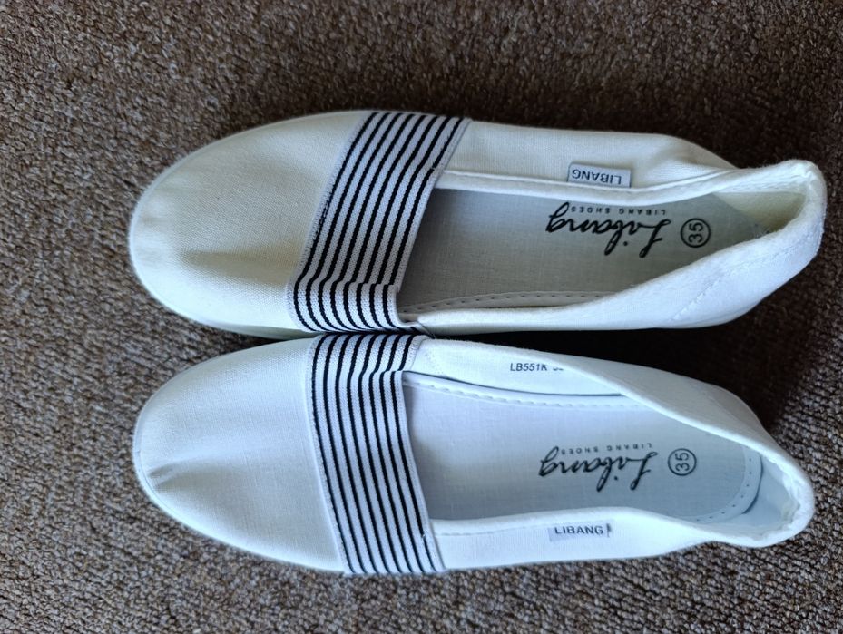 Продам макасины кеды на девочку