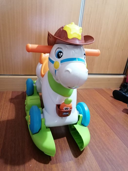 Chicco rodeo cavalo de baloiço ou rodas