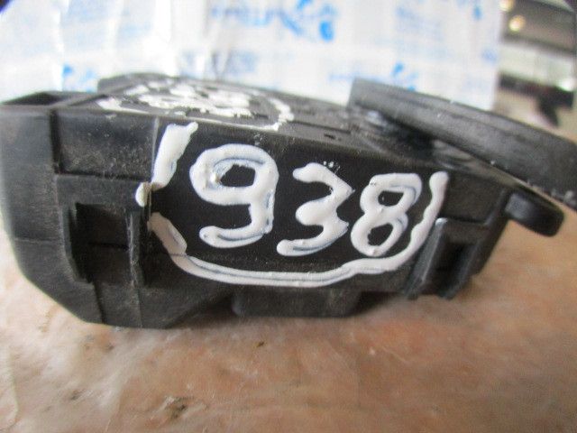 Motor da comporta da sofagem KIA Carnival / Grand Carnival III (VQ)