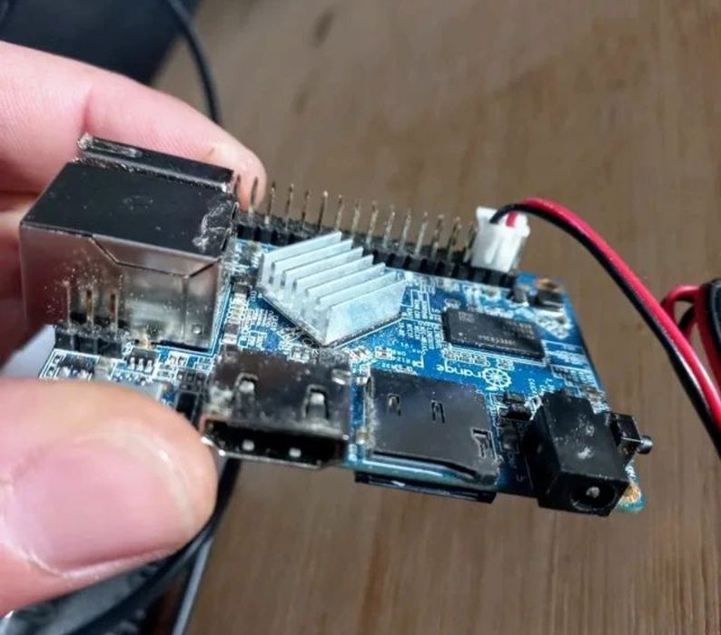 Orange Pi One raspberry + transformador + ventoinha.
