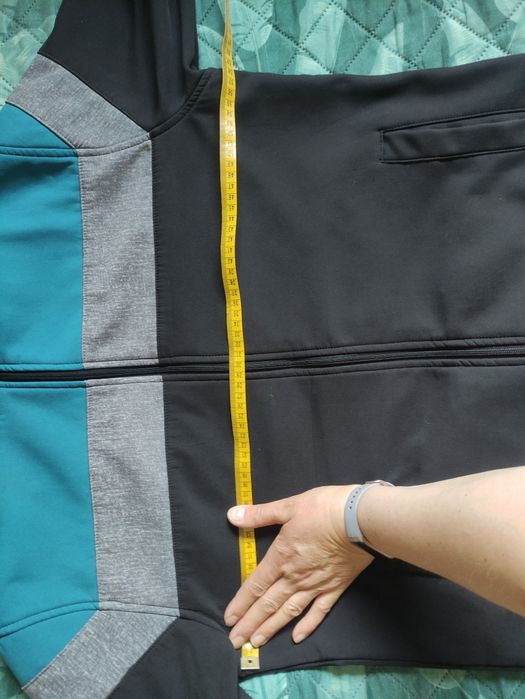 Kurtka typu software z kapturem