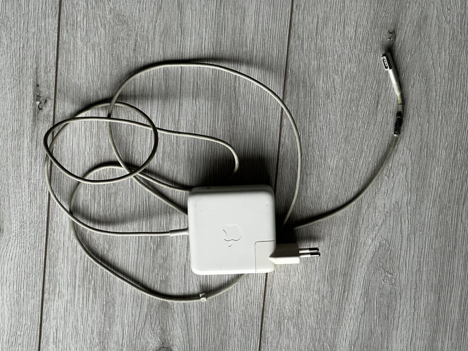 USZKODZONY MacBook Pro 13" Early 2011 Intel Core i5 2.3 GHz 16 GB RAM