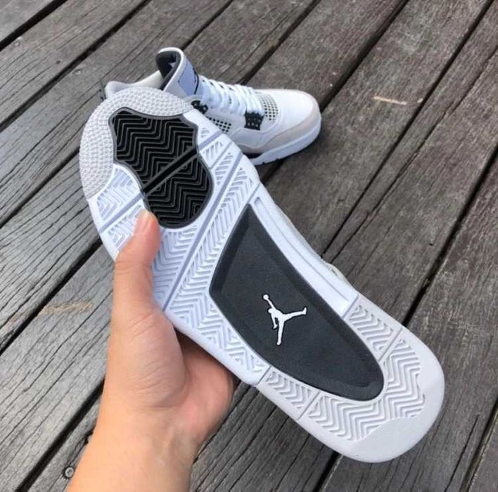 Jordan_4_Retro_military_Black r.40