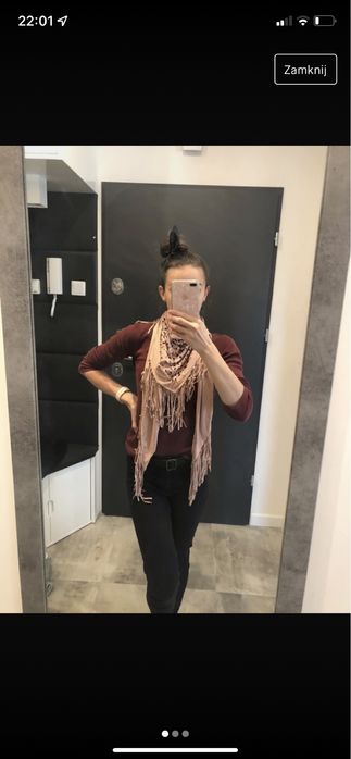 Ażurowa chusta różowa miekki materiał