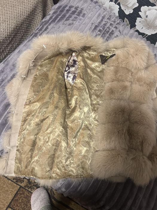 Продам шубку натуральна 44